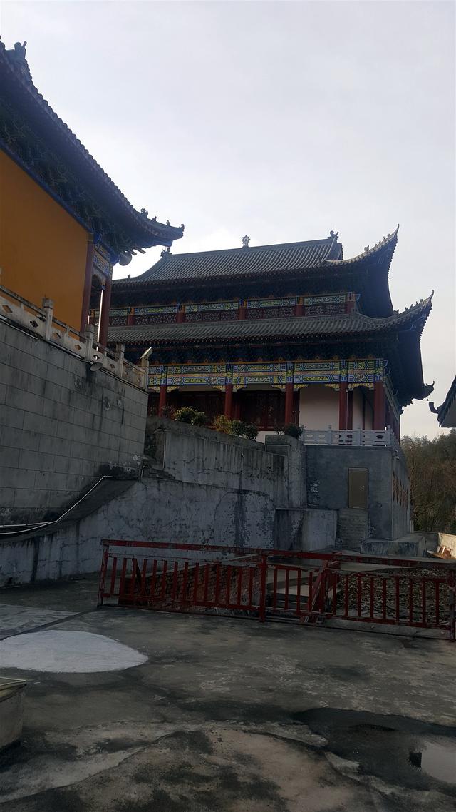 石泉莲花寺在哪里（深山藏古寺-走进陕南石泉县莲花寺）(10)