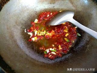 青瓜木耳烧豆腐的做法（木耳黄瓜烧豆腐的做法）(8)