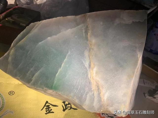 在哪里可以给翡翠手镯估价（我典当了二十个翡翠手镯）(5)