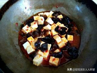 青瓜木耳烧豆腐的做法（木耳黄瓜烧豆腐的做法）(10)
