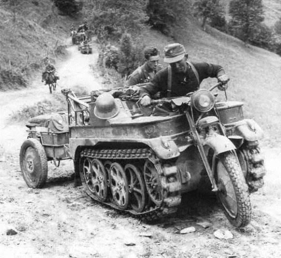 二战德国的半履带摩托车（二战德国另类奇葩装备-履带式摩托车）(3)