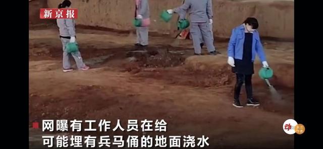 西安兵马俑可以下坑吗（给兵马俑坑内浇水）(2)