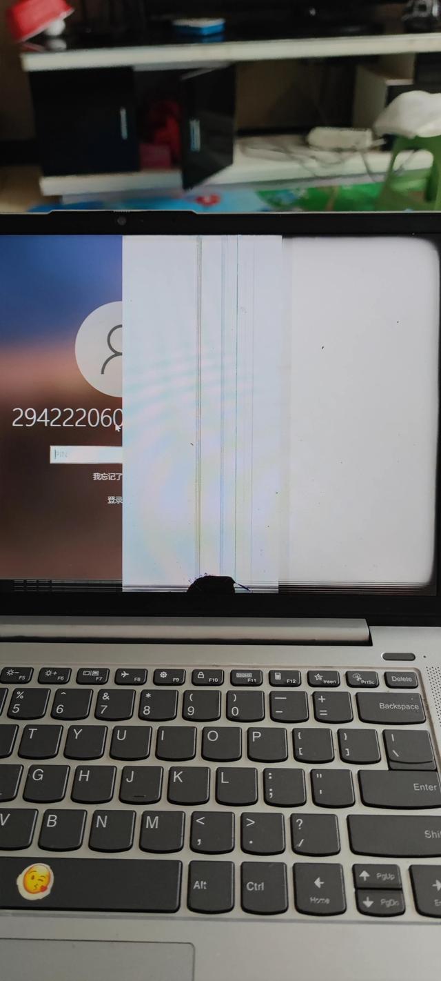 联想笔记本屏摔坏了修需要多少钱（联想笔记本拆开后说屏幕摔坏了）(5)