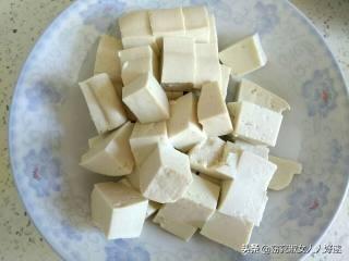 青瓜木耳烧豆腐的做法（木耳黄瓜烧豆腐的做法）(4)