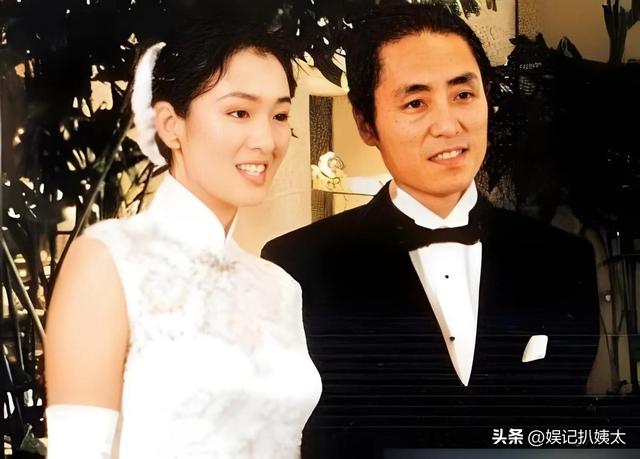 张艺谋离婚为什么前妻不撕他（张艺谋二婚娶小31岁娇妻生三子）(15)