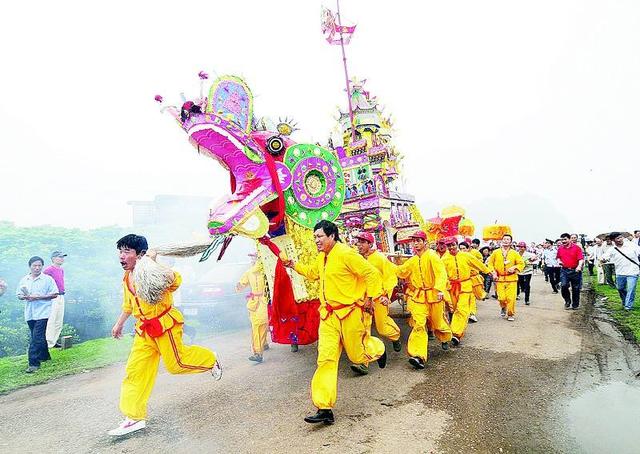 终于回到满是鄂a的城市（湖北17市州的城市名片）(4)